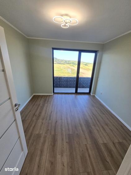 Apartament cu 3 camere decomandat în Baciu