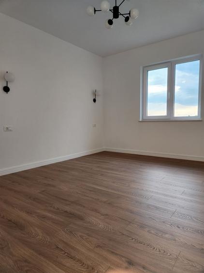 Casă cu 4 camere cu Teren 540 Mp în Central