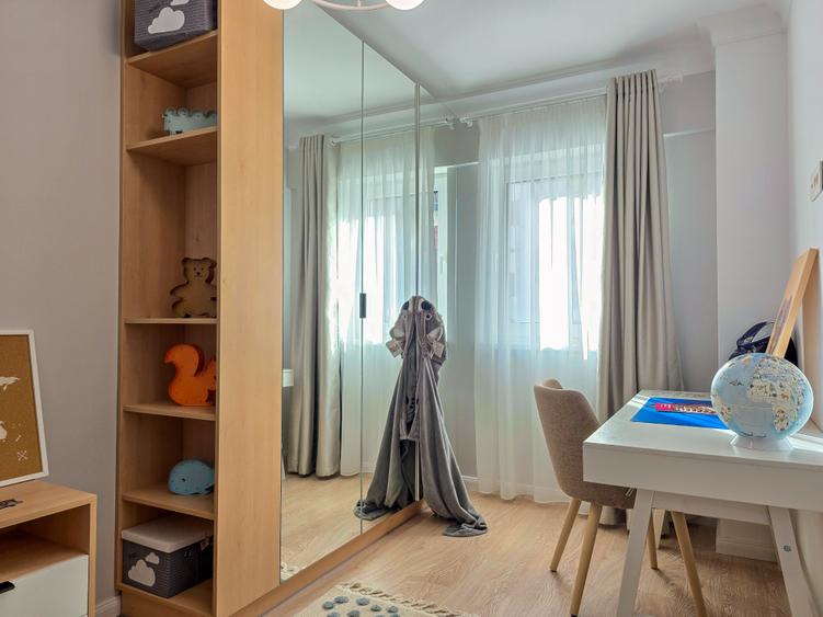 Apartament cu 3 camere decomandat în Galata