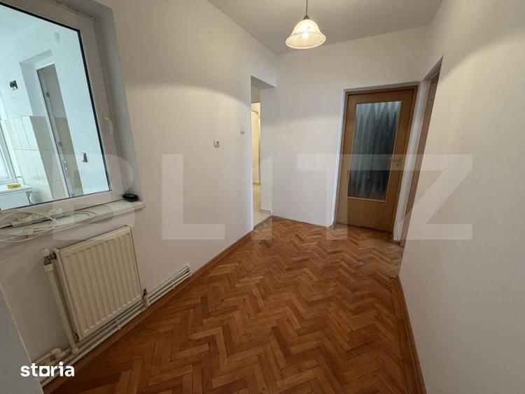 Apartament cu 3 camere decomandat în Central
