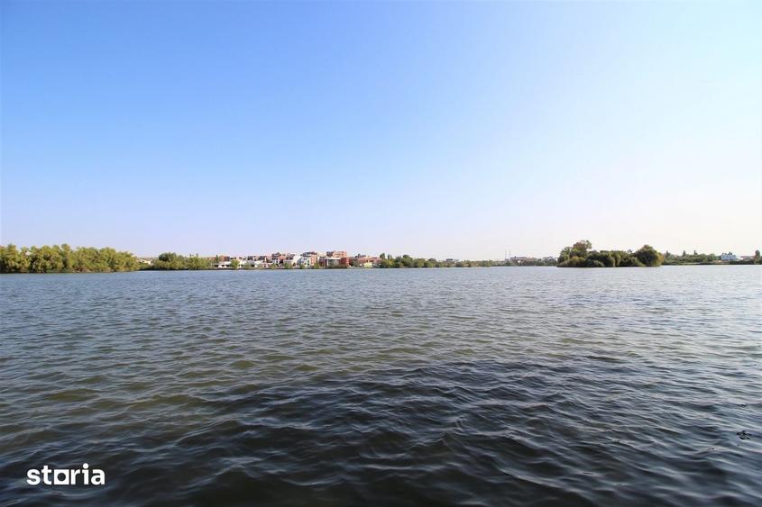 Teren 2041 mp deschidere lac Grivita 20 m - 2