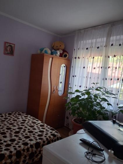 Casă cu 3 camere cu Teren 400 Mp în Central