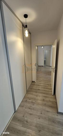 Apartament cu 3 camere decomandat în Bartolomeu
