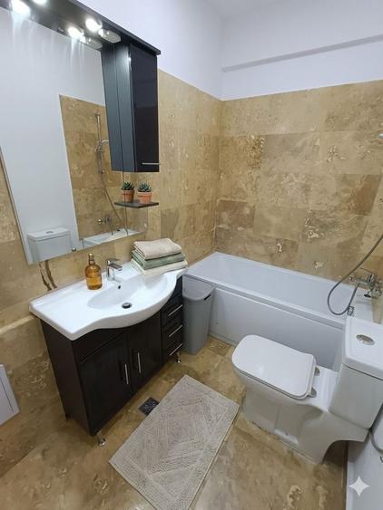 Apartament cu 3 camere decomandat în Drumul Taberei