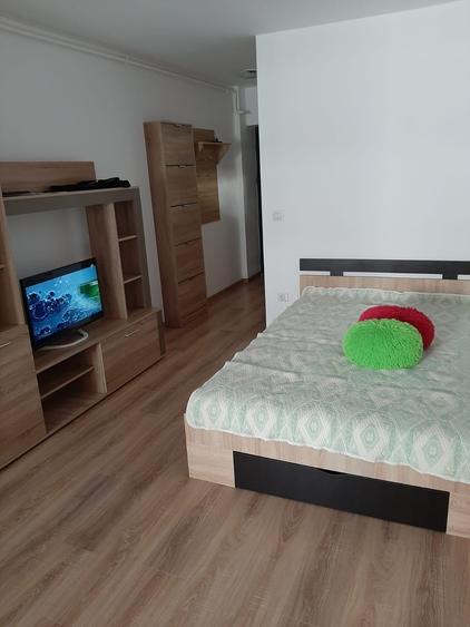 Garsonieră în Titan