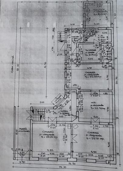 Casă cu 4 camere cu Teren 600 Mp în Intim
