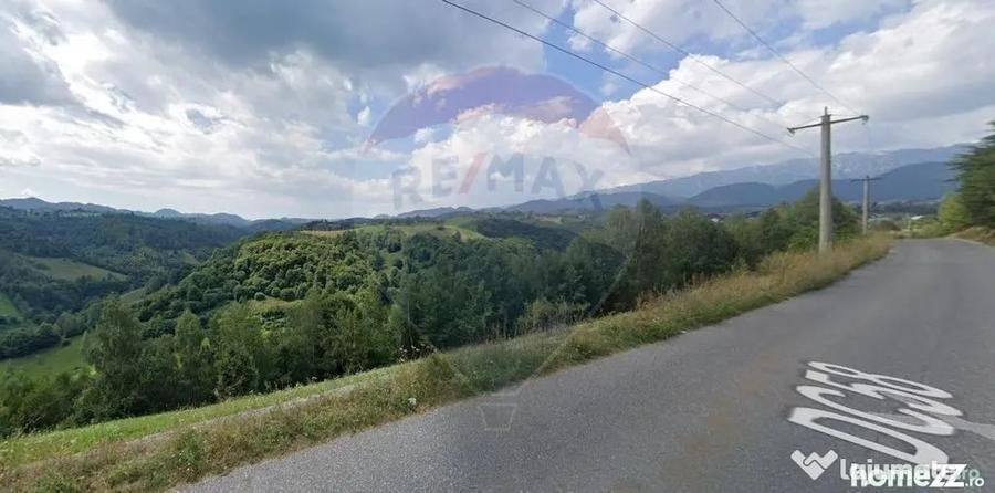 Teren în Peștera