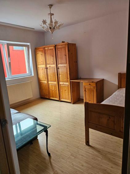 Apartament cu 2 camere decomandat în Florești