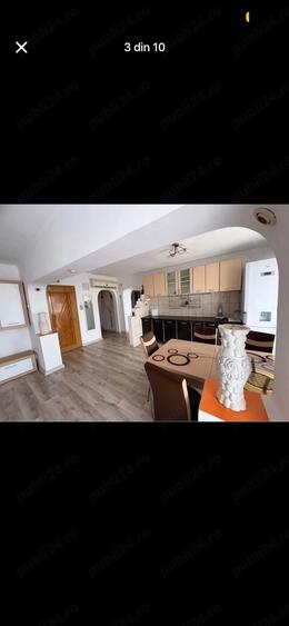Apartament cu 3 camere decomandat în Central