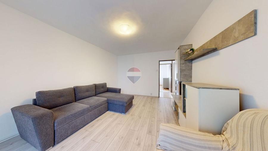 Apartament cu 2 camere decomandat în Răcădău