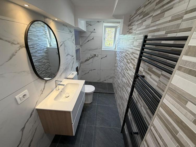 Apartament cu 2 camere decomandat, mobilat în Debarcader