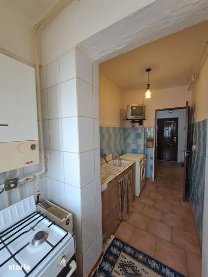Garsonieră decomandată în Central