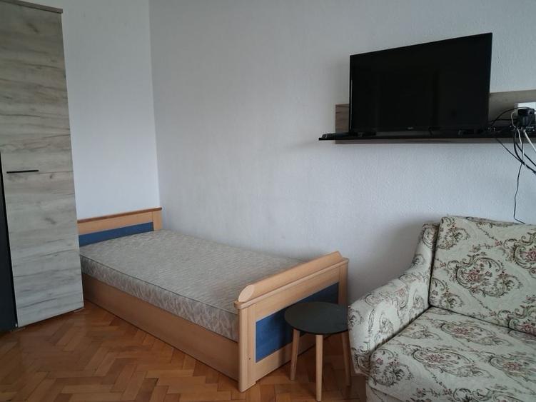 Apartament cu 2 camere decomandat în Grigorescu