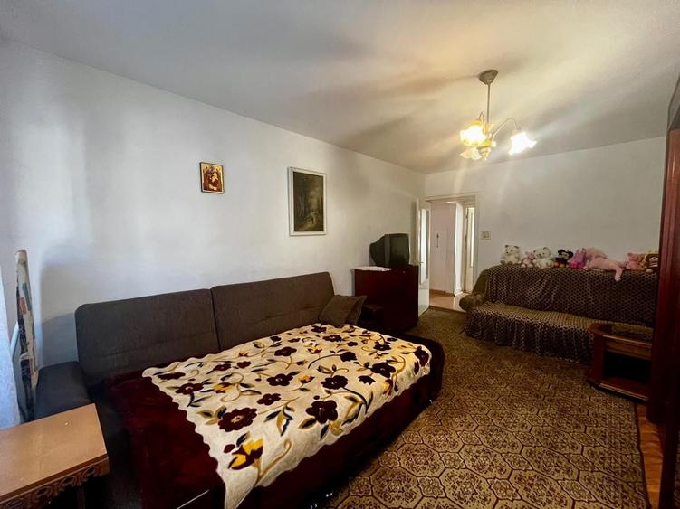 Apartament cu 2 camere decomandat în Simion Bărnuțiu