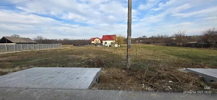 Teren de 901 mp, în Albota