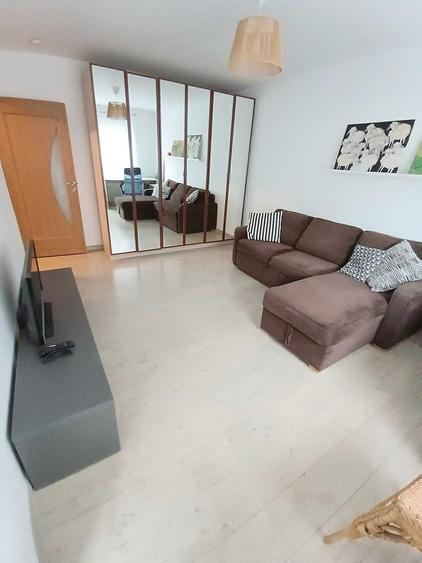 Apartament cu 2 camere decomandat în Timpuri Noi