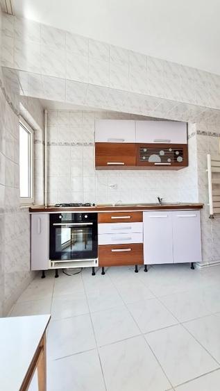 Proprietar, închiriez 2 camere, mobilat, utilat, parcare, centrul civic, Toamnei - 1