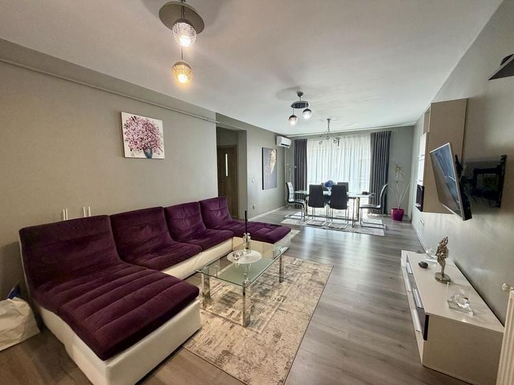 Apartament cu 2 camere decomandat în Central