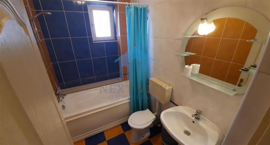 Apartament cu 3 camere decomandat în Zorilor