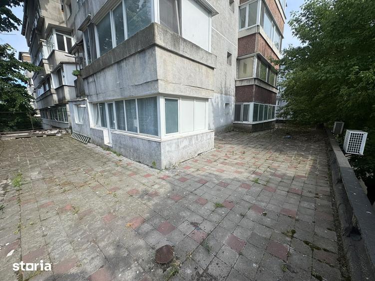 Apartament cu 4 camere decomandat în Bistrița Lac
