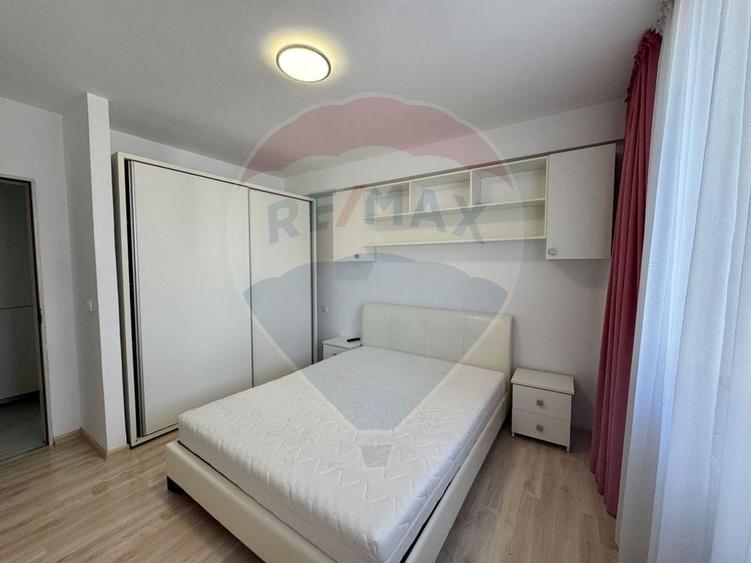 Apartament cu 2 camere decomandat, mobilat în Valea Rosie