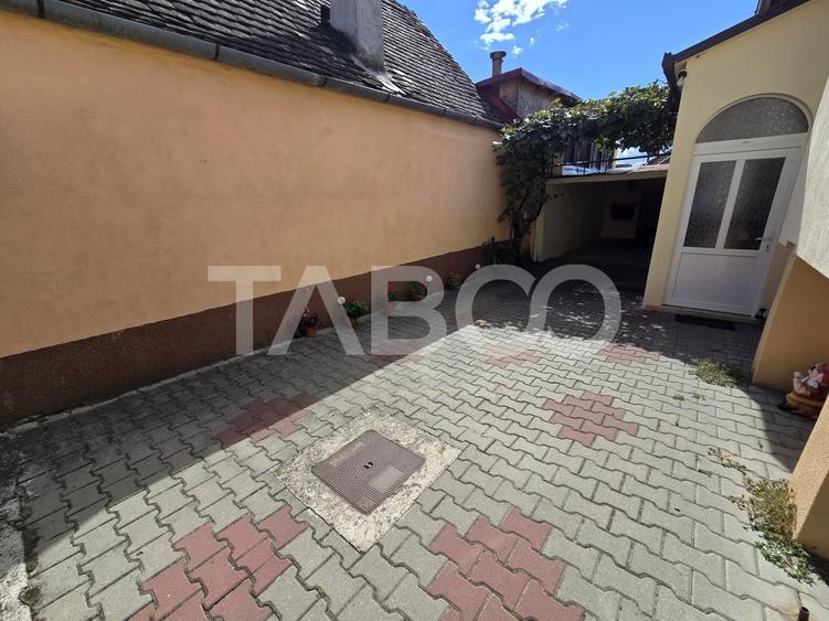 Casa individuala de vanzare cu teren 237 mp garaj in zona Lupeni Sibiu - 22