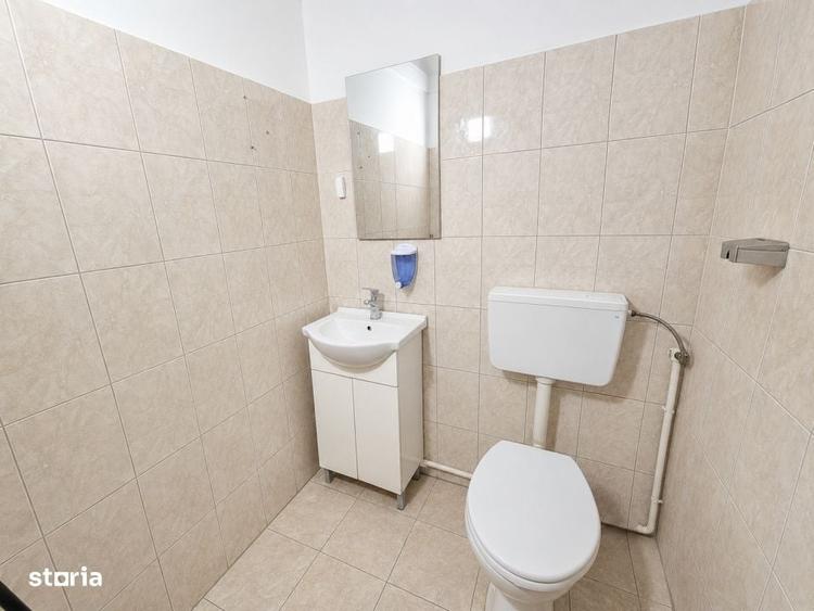 Spațiu comercial, de 80 mp, în Eremia