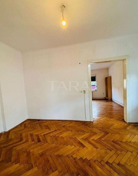 Apartament cu 3 camere semidecomandat în Andrei Mureșanu