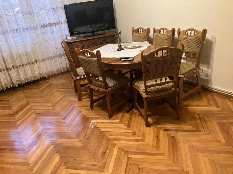 Apartament cu 3 camere decomandat, mobilat în Ultracentral