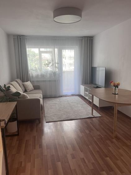 Apartament cu 2 camere decomandat în Podu Roș