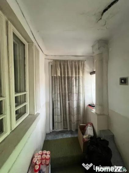 Casă cu 5 camere cu Teren 468 Mp în Central
