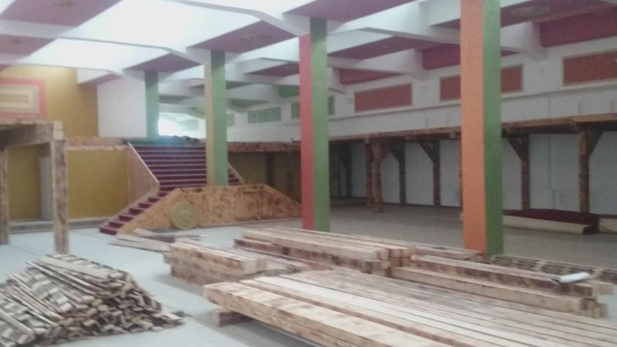 Spațiu comercial, de 810 mp, în Regie