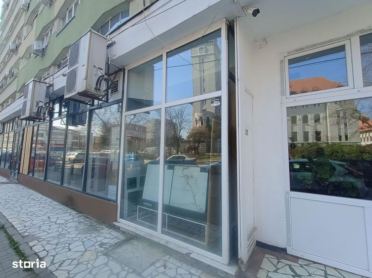 Spațiu comercial, de 43 mp, în Mihai Bravu