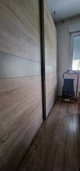 Apartament cu 3 camere semidecomandat în 1 Mai