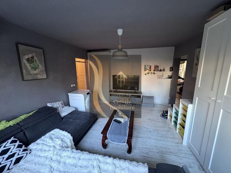 Apartament cu 3 camere semidecomandat în Ștefan cel Mare