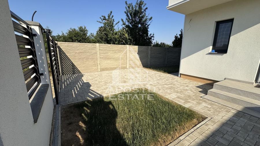 Casă individuală cu 4 camere cu Canalizare în Moșnița Veche