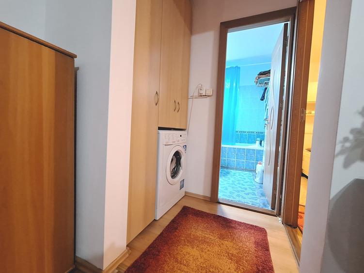 Apartament cu 2 camere semidecomandat, mobilat în Girocului