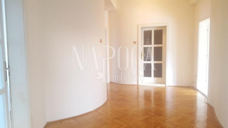 Duplex cu 6 camere cu Canalizare în Bună Ziua