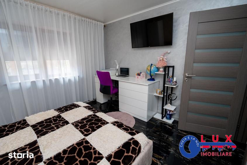 Apartament cu 2 camere decomandat în E3