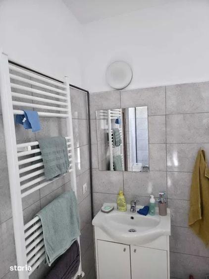 Apartament cu 3 camere semidecomandat în Florești — fotografia 2