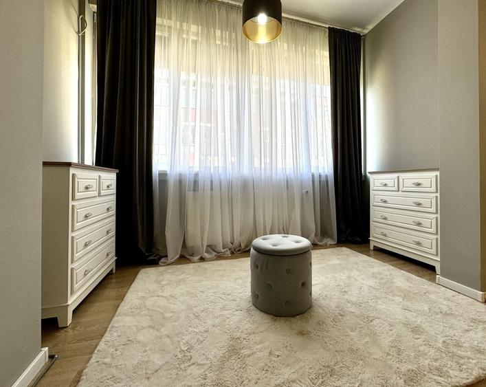 Apartament cu 4 camere decomandat, mobilat în Take Ionescu