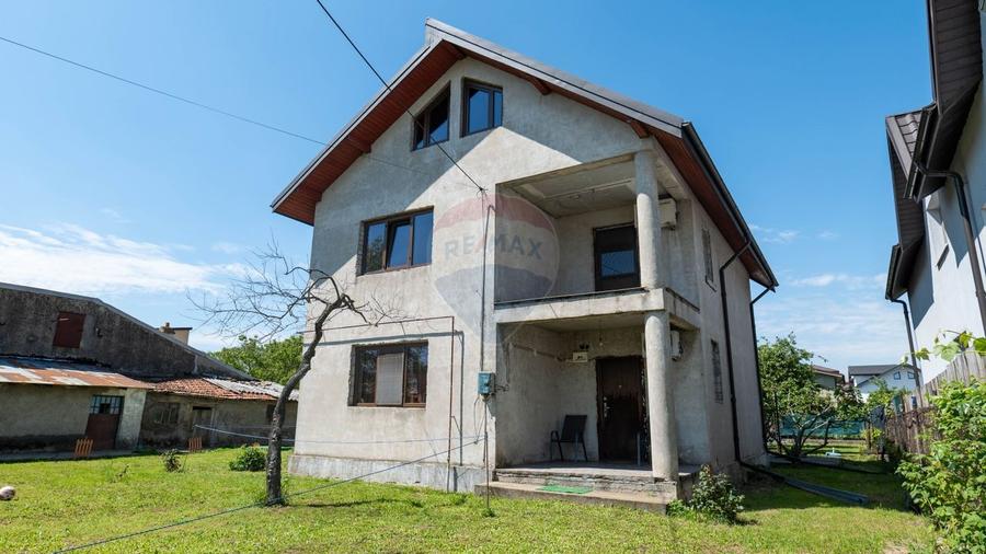 Casă individuală cu 3 camere cu Teren 466 Mp în Dobroești