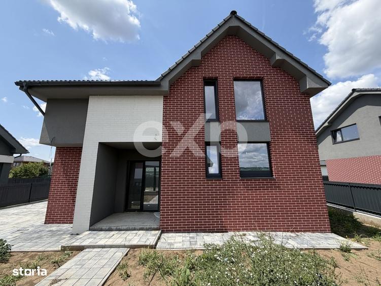 Casă cu 4 camere în Juc-Herghelie