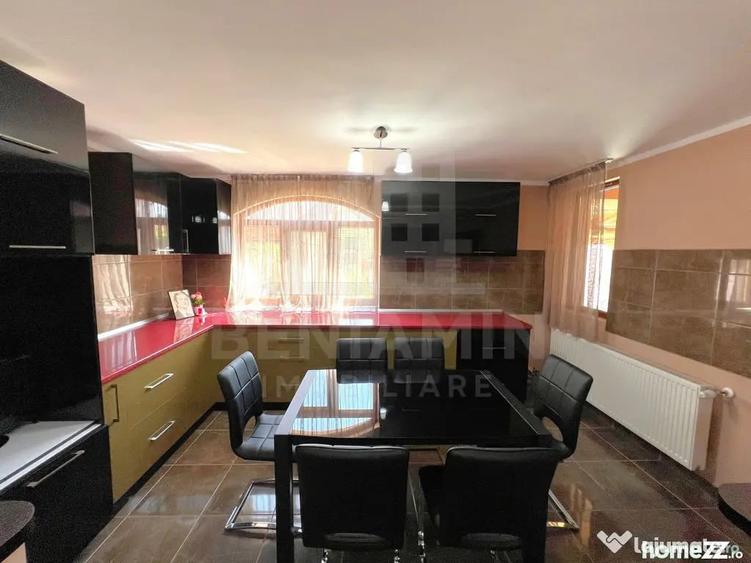 Casă cu 7 camere cu Teren 900 Mp în Popoveni