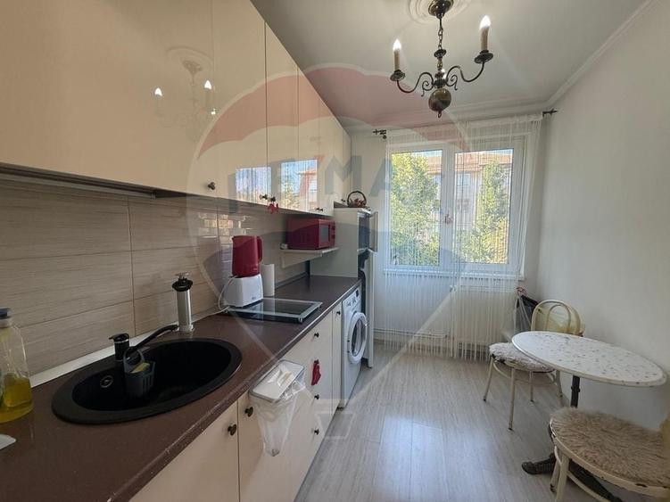 Apartament de închiriat 2 camere etaj 1 Central - 6
