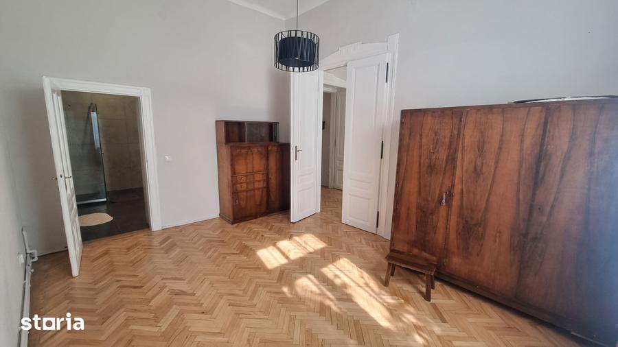 Casă cu 4 camere cu Teren 100 Mp în Eminescu