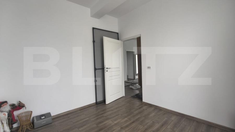 Casă individuală cu 6 camere cu Teren 295 Mp în Păcurari