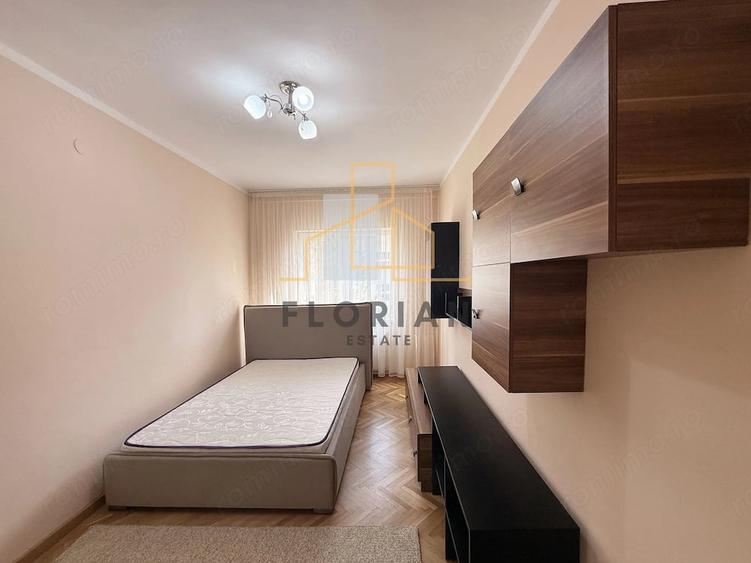 Apartament cu 4 camere decomandat în Neptun