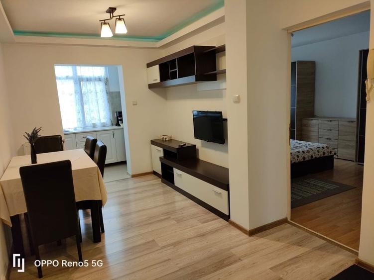 Apartament cu 2 camere decomandat în Central