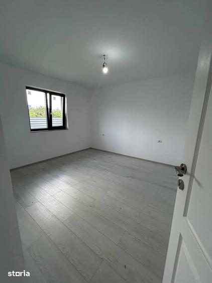 Casă cu 4 camere cu Teren 700 Mp în Central